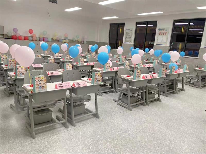 四川17c一起起草官网辦公家具：打造高（gāo）質教學（xué）家具，助力教育事業發展